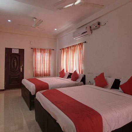 Oyo 42678 Hotel Vasantha Bhavanam Saver Kójamputtúr Exteriér fotografie