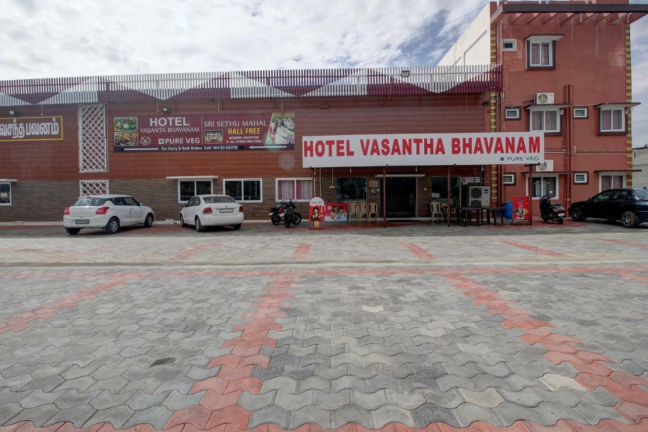 Oyo 42678 Hotel Vasantha Bhavanam Saver Kójamputtúr Exteriér fotografie